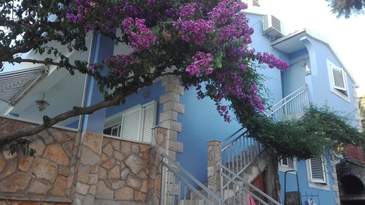 Apartments By The Sea Maslinica, Solta - 14748 Екстер'єр фото
